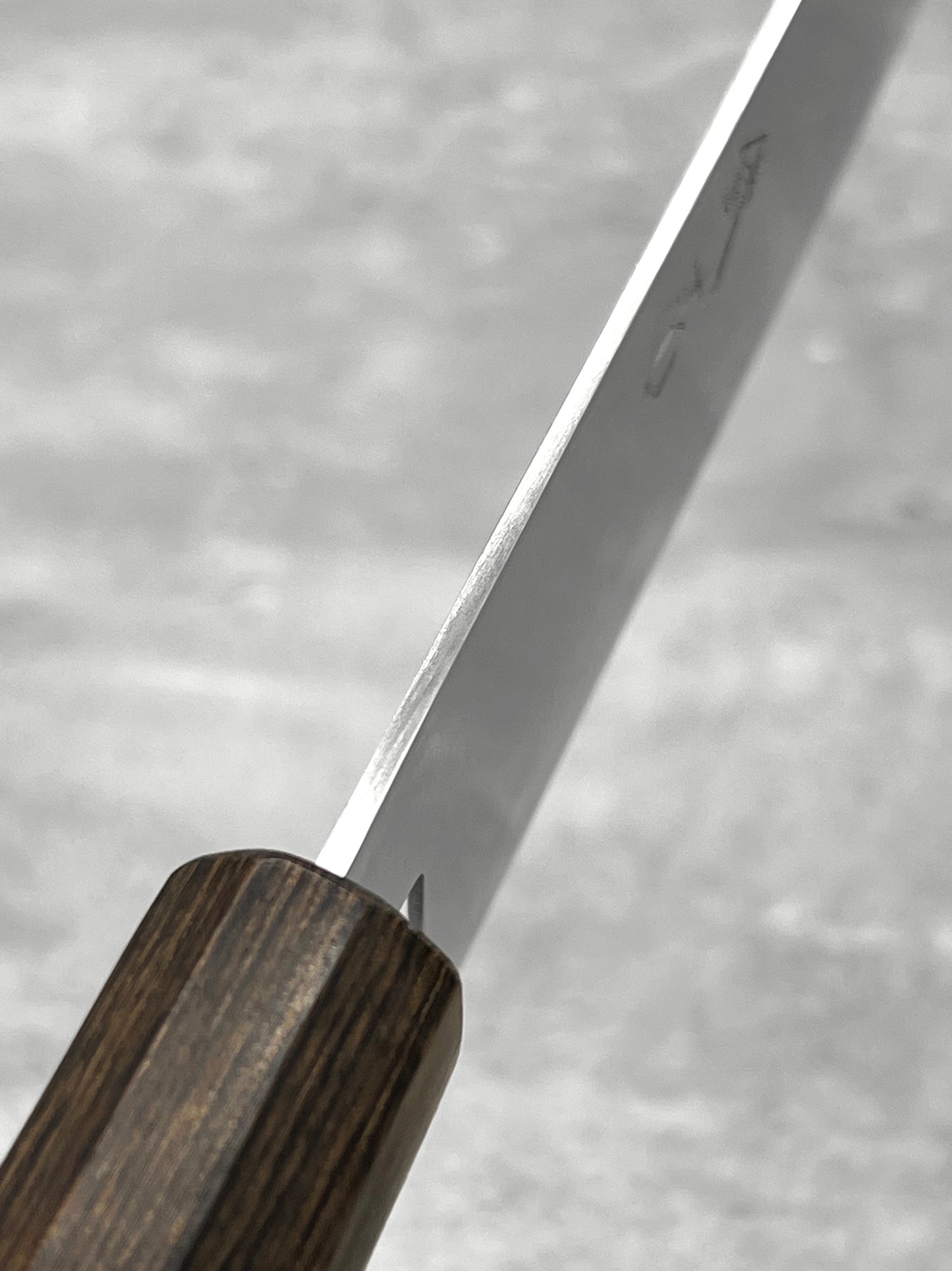 Iron Flower 33 Layered Raindrop Damascus VG10 Gyuto 210mm