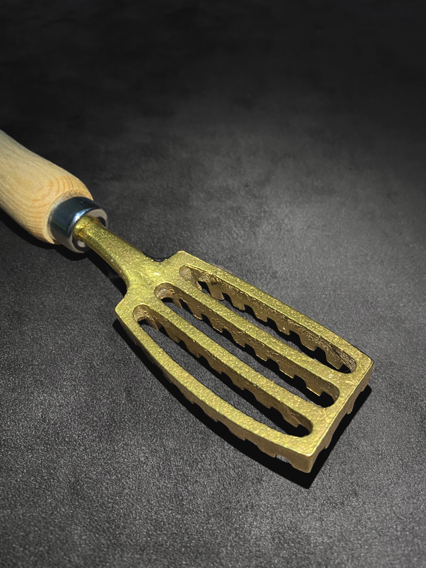 masaru knives Malaysia, brass, fish, scaler, wood, Japan, Japanese